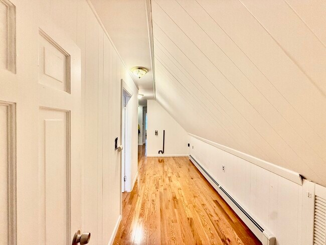 Building Photo - 186 Arlington St