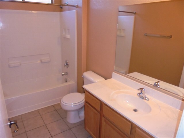 Building Photo - 3621 W Avenida Vera Cruz