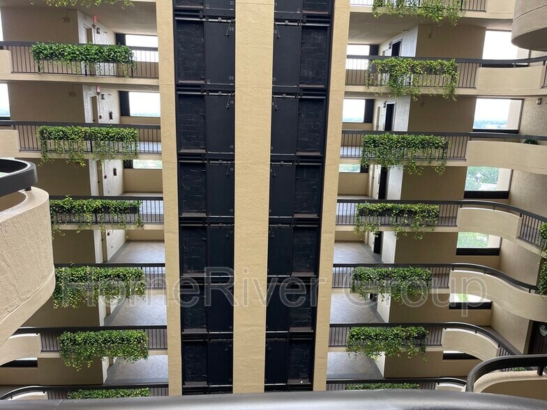 Building Photo - 2413 Bayshore Blvd
