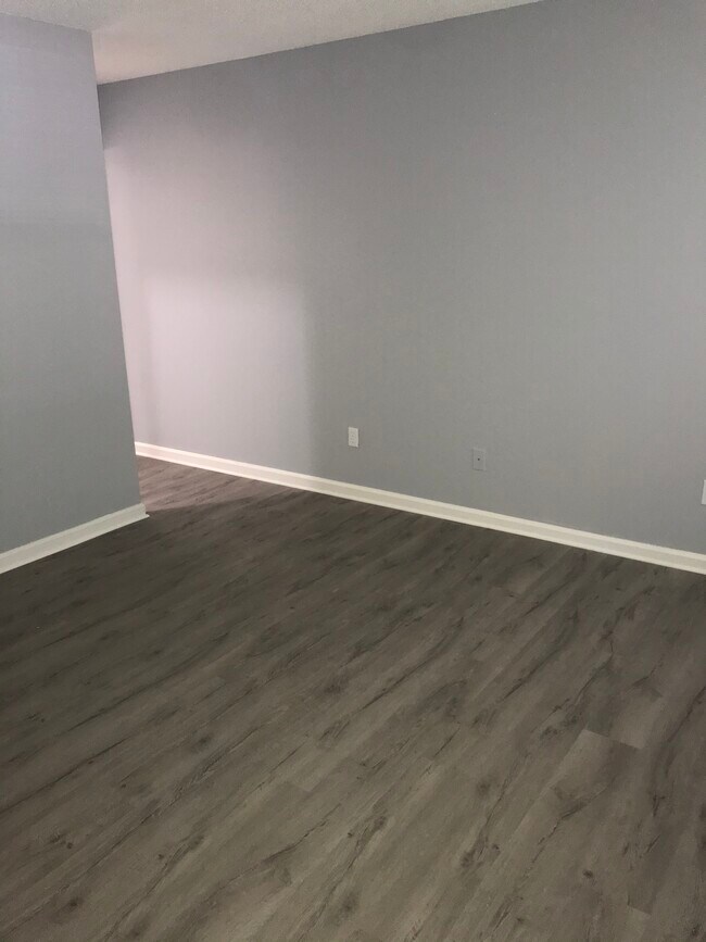 Building Photo - 712 Ridge Creek Dr