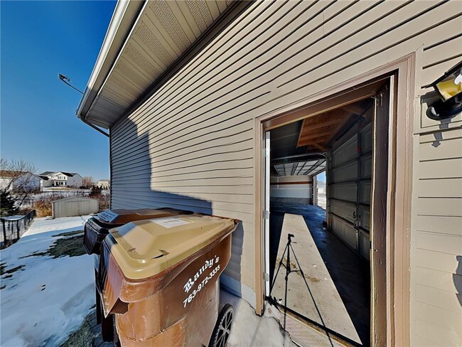 Building Photo - 2248 Longhorn Ln