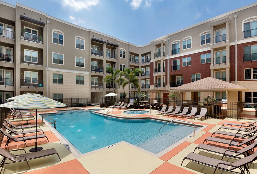 Primary Photo - Varela Westshore Apartments