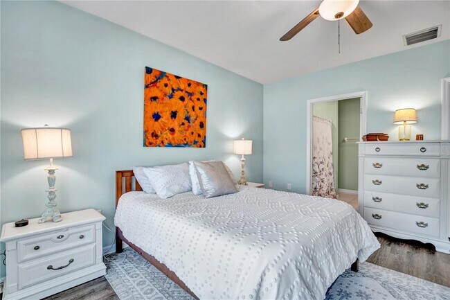 Building Photo - 32705 Brooks Hawk Ln