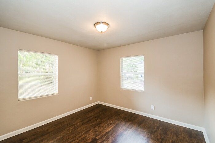 Building Photo - 6157 Cedar Hills Blvd