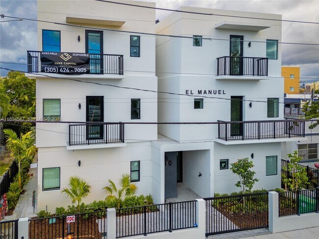 Primary Photo - 530 SW 11th Ave