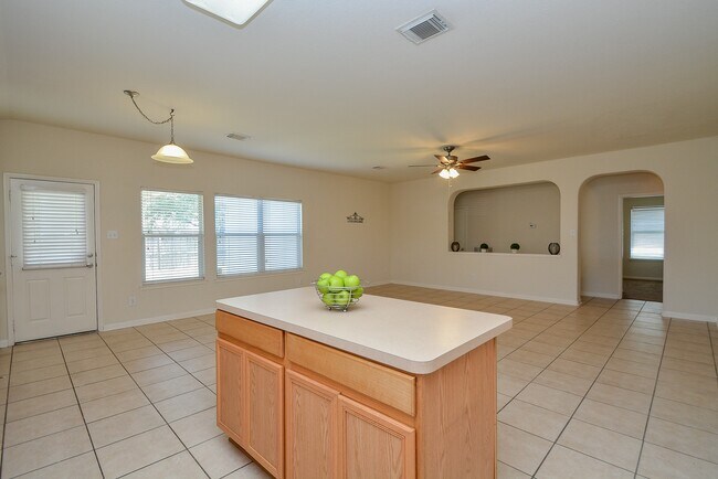 Building Photo - 15318 Marlowe Grove Dr