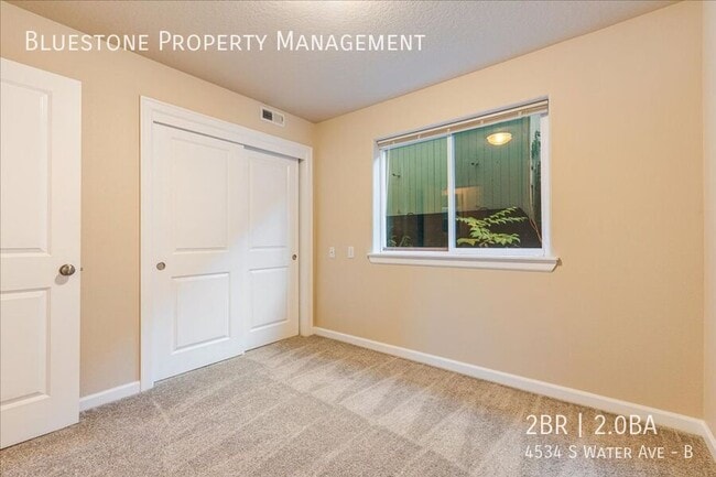 Building Photo - 4534 S Water Ave