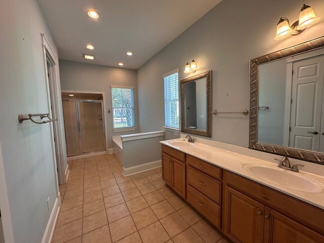 Building Photo - Luxury Rental Home in the Heart of Myrtle ...