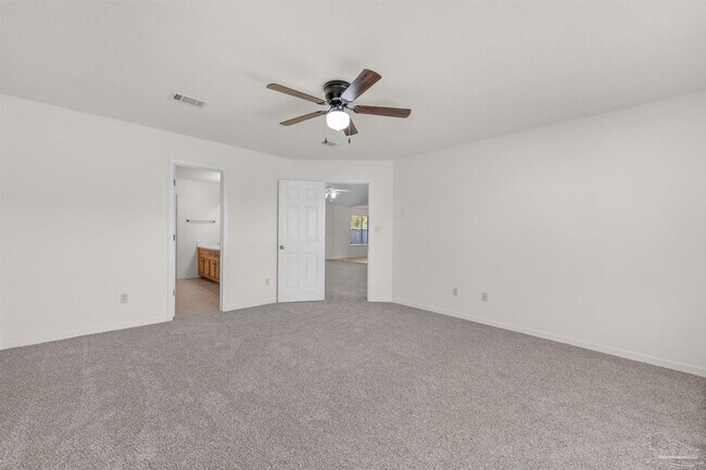 Building Photo - 9568 Brentwood Blvd
