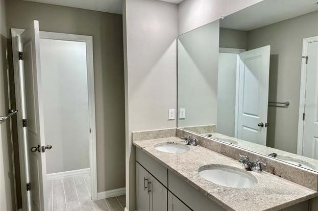 Building Photo - 5852 Ocean Isle Dr