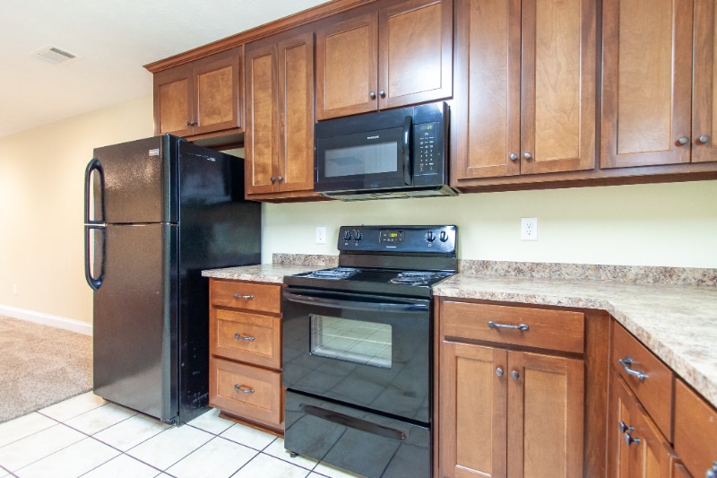 Building Photo - 6 Cal Rd