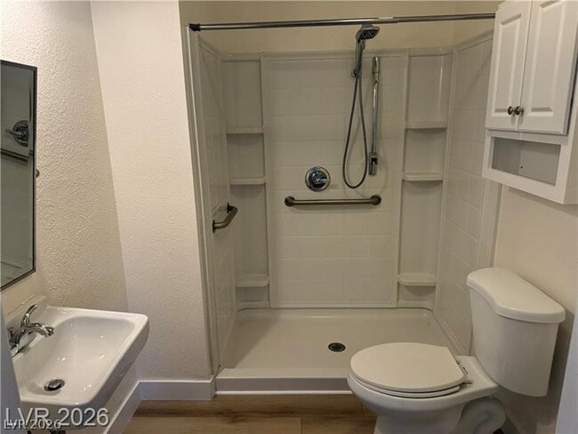 Building Photo - 119 E Van Wagenen St