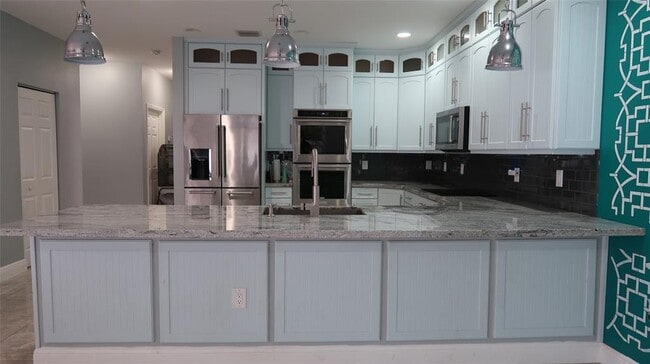 Building Photo - 1852 SW 156th Ave