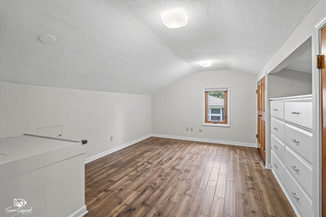 Building Photo - 509 Apollo Dr