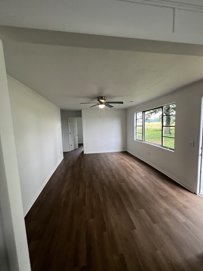 Building Photo - 8198 US-231
