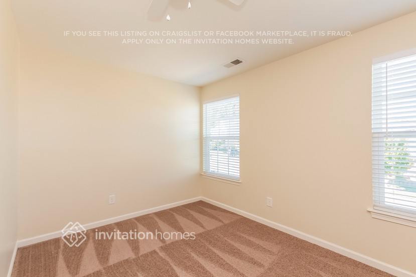 Building Photo - 156 Gilden Way