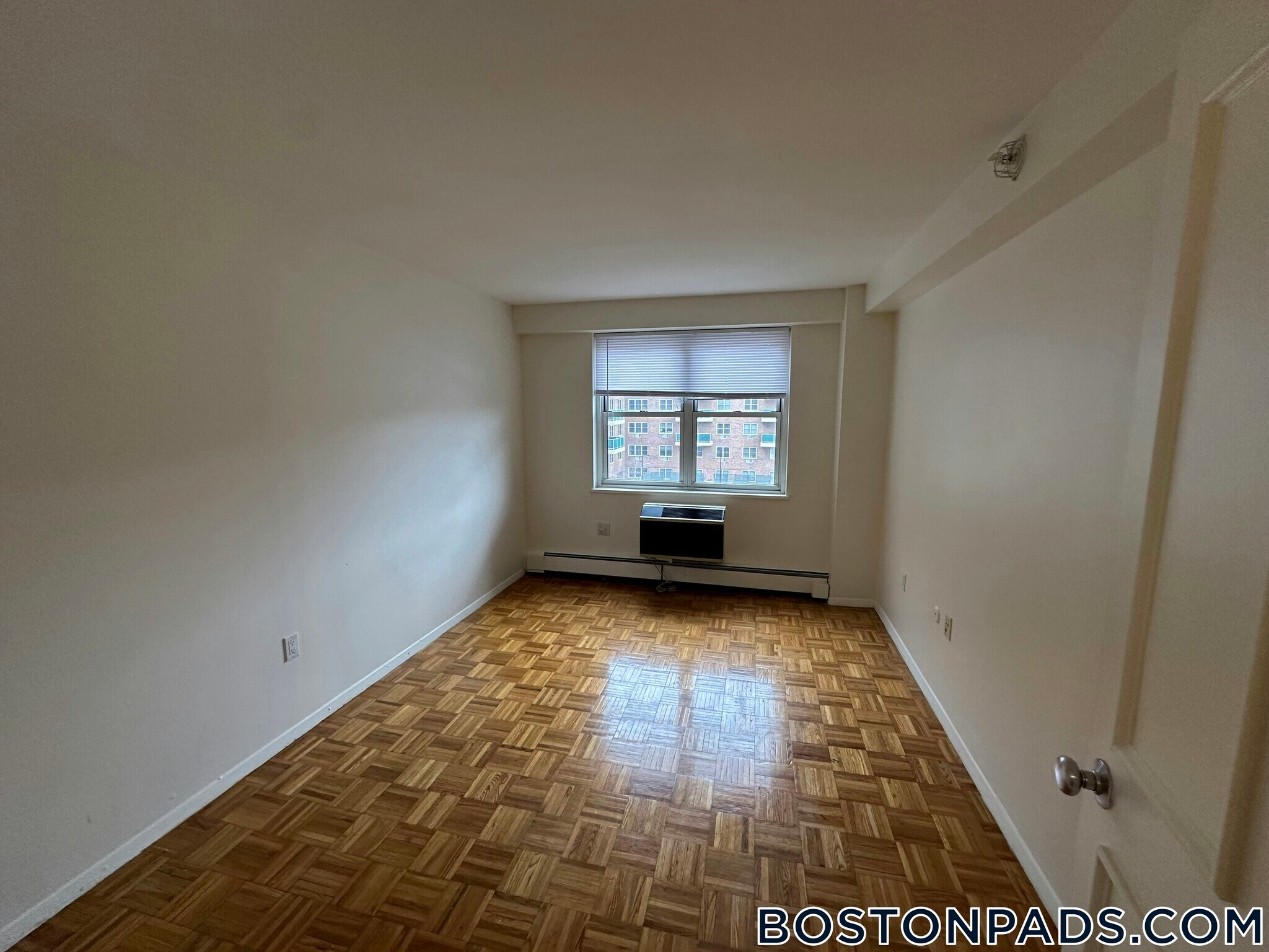 Building Photo - 175 Freeman St