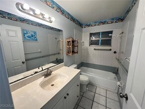 Building Photo - 9044 Pineapple Rd