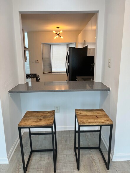 Modern options - 95 Timothy Cir