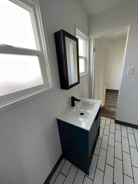 Building Photo - 625 Eureka Ave