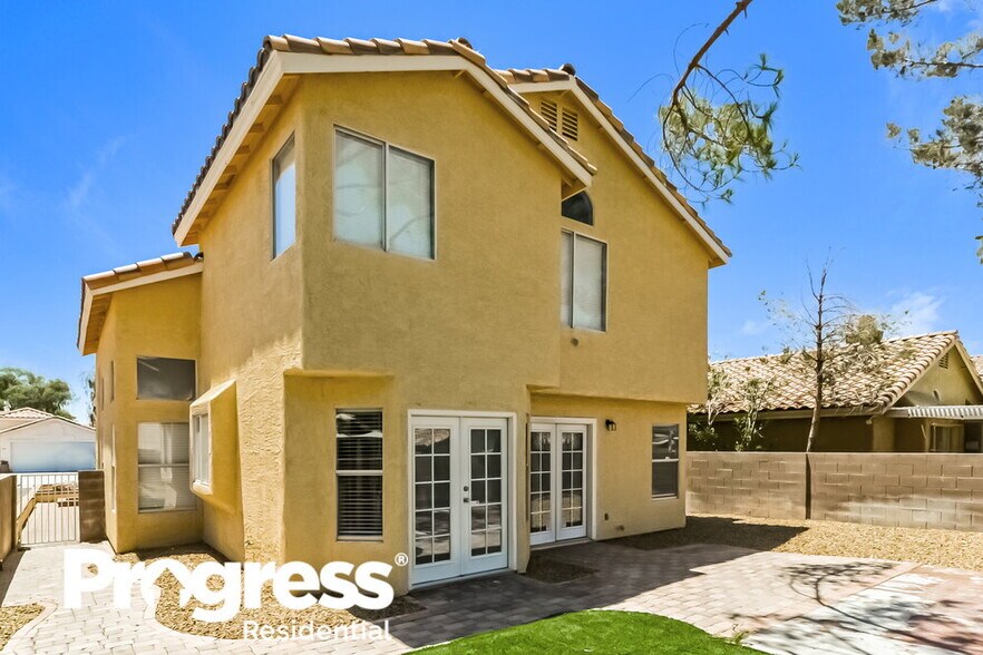 Building Photo - 890 Single Tree Dr