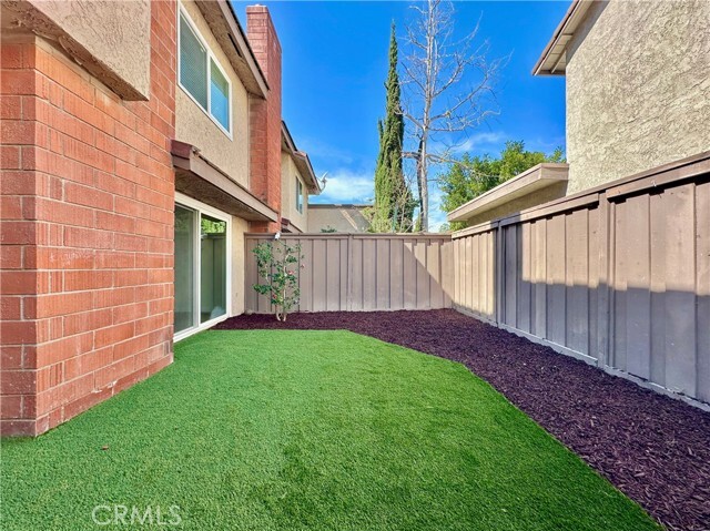 Building Photo - 912 Plaza Escondido