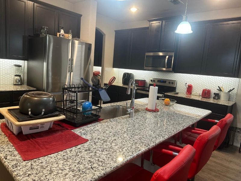 Building Photo - 8981 Fair Oaks Dr