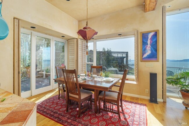 Building Photo - 245 Water St