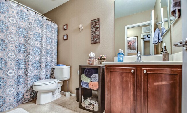Building Photo - 8064 W Rushmore Way