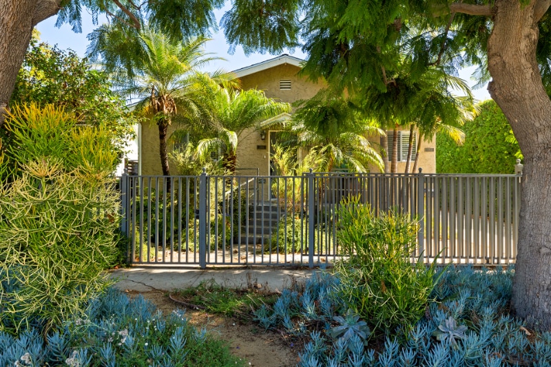 Primary Photo - 1766 Carmona Ave