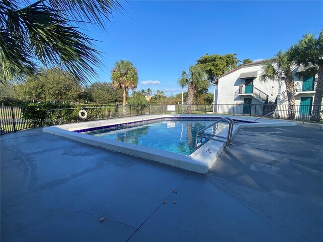 Building Photo - 7175 NW 179th St