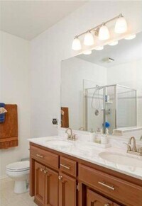 Building Photo - 3 bedroom 2 bath home
