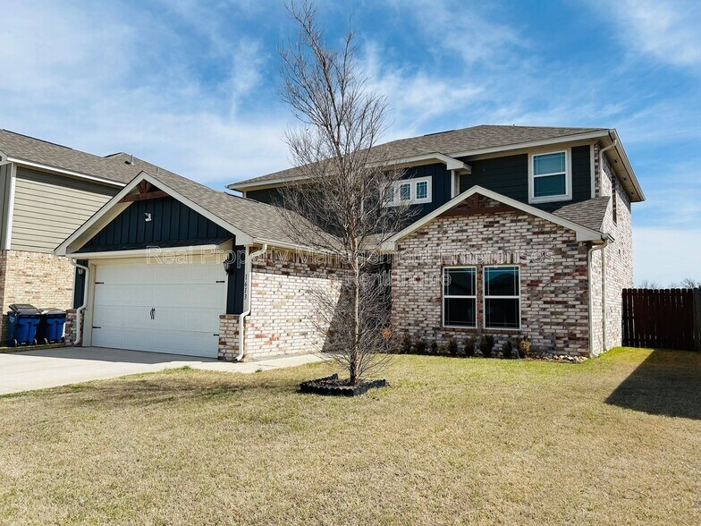 Building Photo - 1613 Crimson Lake Blvd