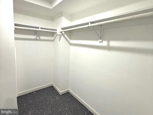 Building Photo - 10616 Fitzgibbon Ct