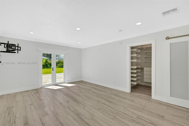 Building Photo - 10110 SW 66th St