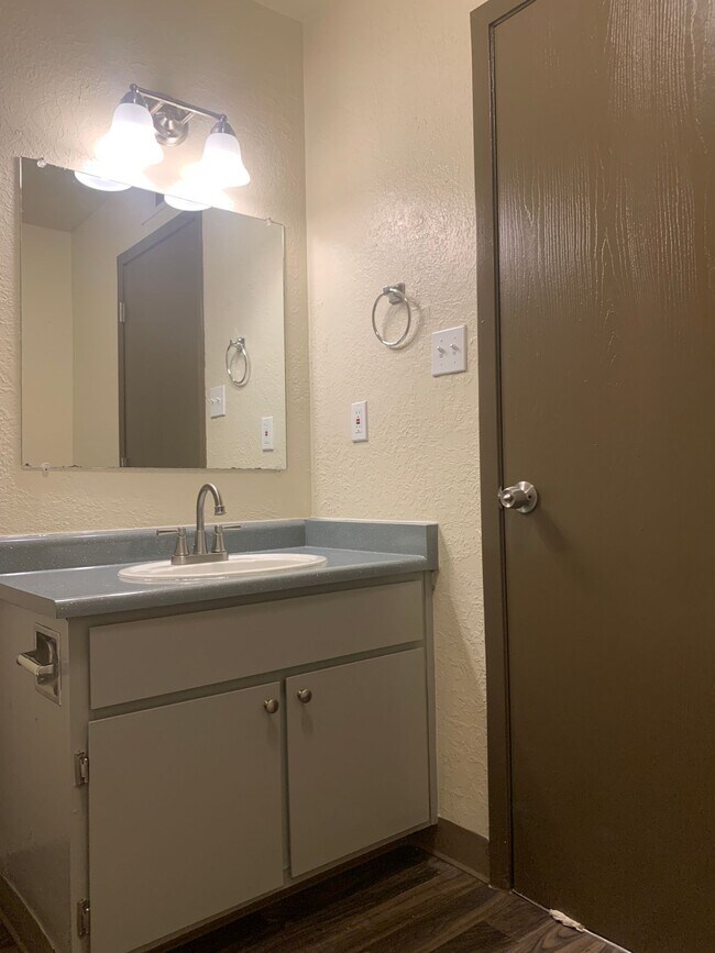 Building Photo - Copperfield Apartments