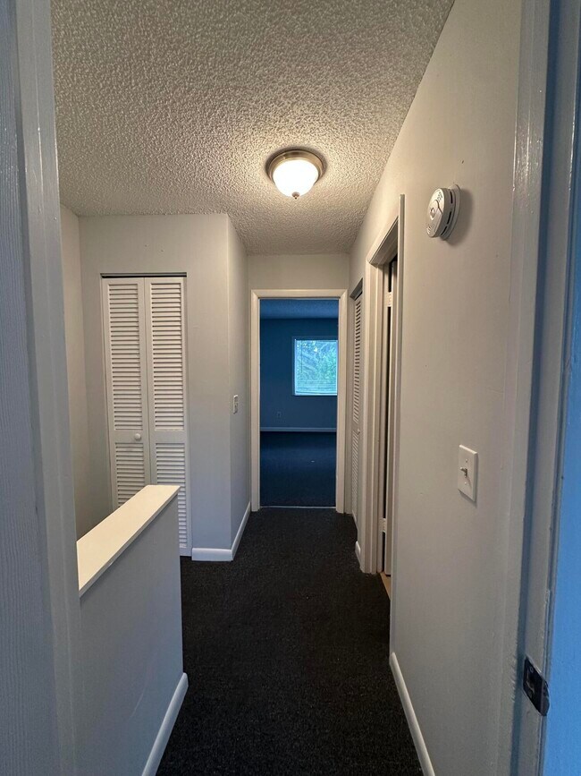 Building Photo - 205 Southland Dr
