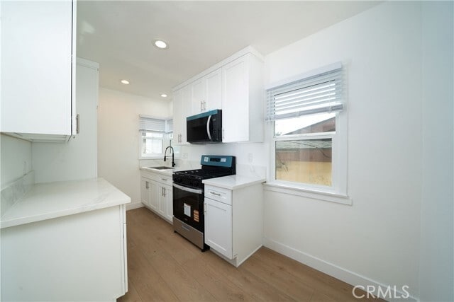 Building Photo - 1050 Cedar Ave