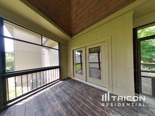 Building Photo - 20924 W 68th St