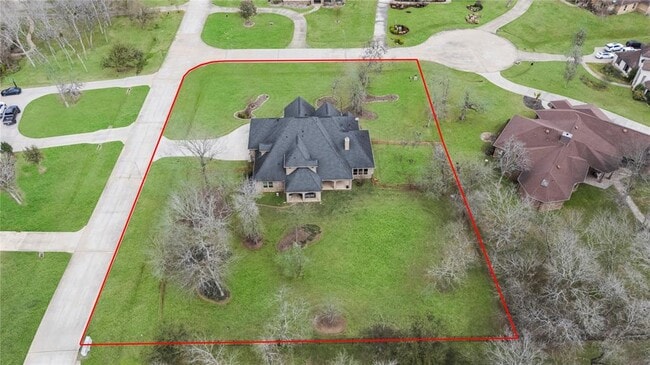 Building Photo - 32711 Wales Cir