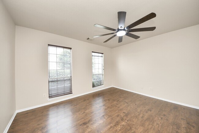 Building Photo - 17303 Quiet Grove Ln