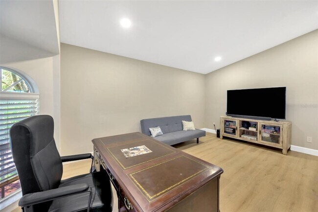 Building Photo - 4617 Basswood St
