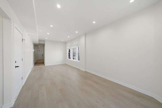 Building Photo - 4957 W Superior St