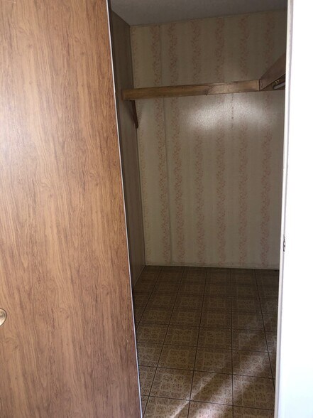 Building Photo - 4060 Spiker Ln