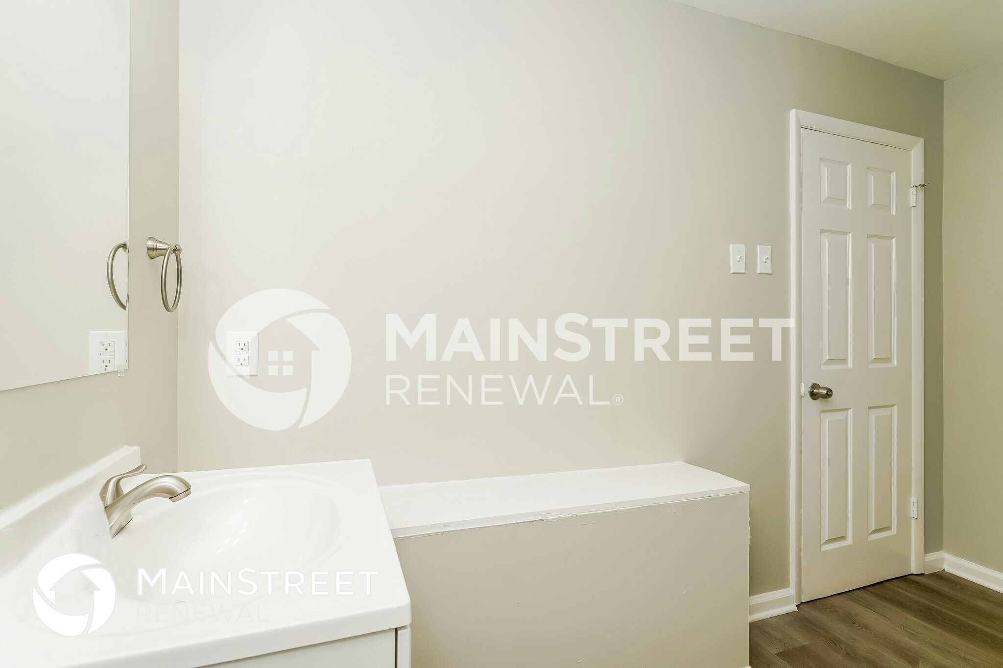 Building Photo - 340 S Dearborn St