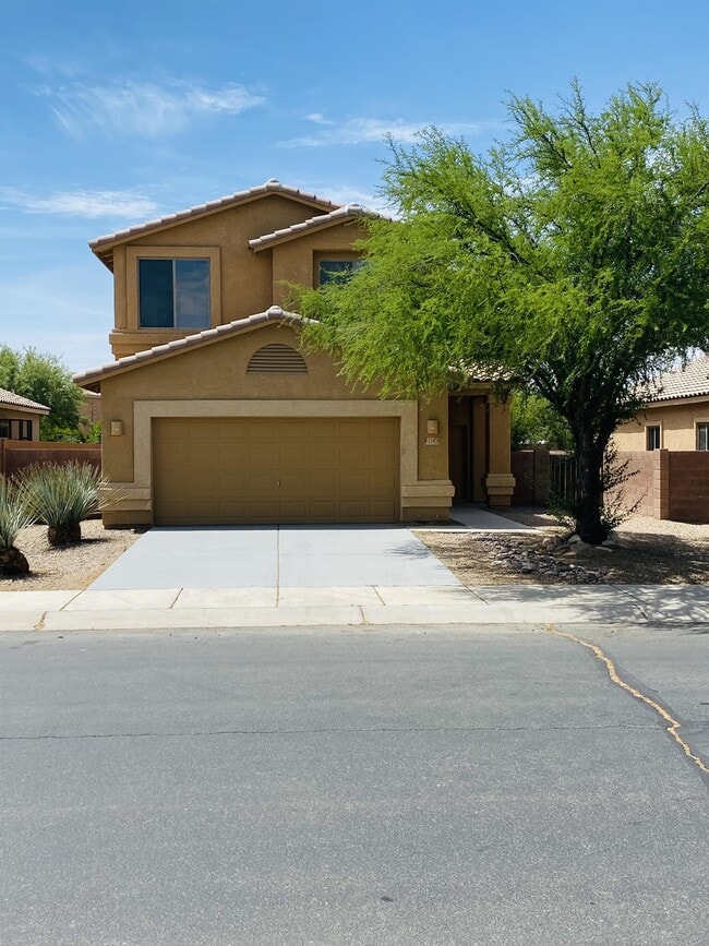Primary Photo - 11879 W Fontenelle Dr