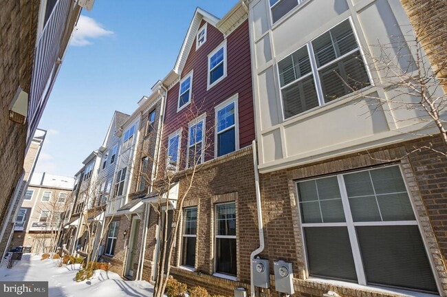 Building Photo - 3716 Foote St NE