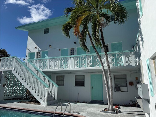 Building Photo - 421 NE 68th St