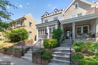 Building Photo - 3909 W St NW