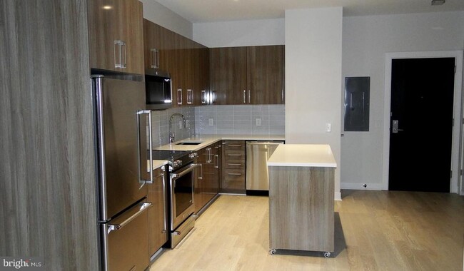 Building Photo - 1794 Lanier Pl NW